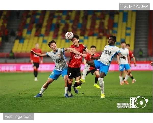 成都蓉城5-1大胜青岛西海岸，费利佩生日夜替补登场20分钟戴帽